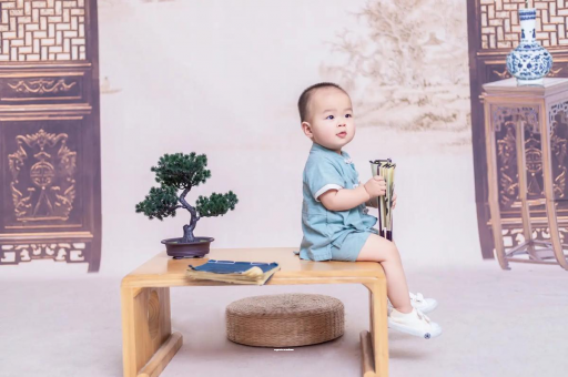 贵阳宝宝眼袋发黑